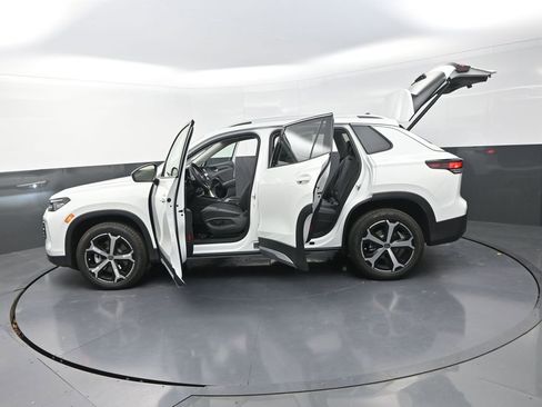 New 2026 Volkswagen Tiguan SE AWD/4WD image 32