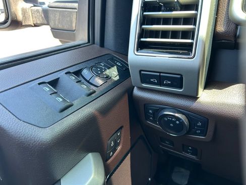 Used 2020 Ford F450 King Ranch w/ King Ranch Ultimate Package AWD/4WD image 19
