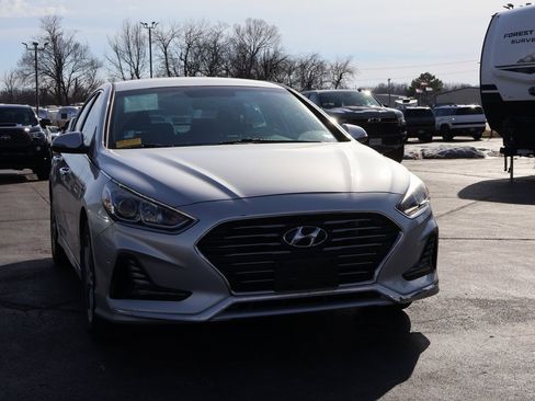 Used 2018 Hyundai Sonata SEL w/ Cargo Package image 2
