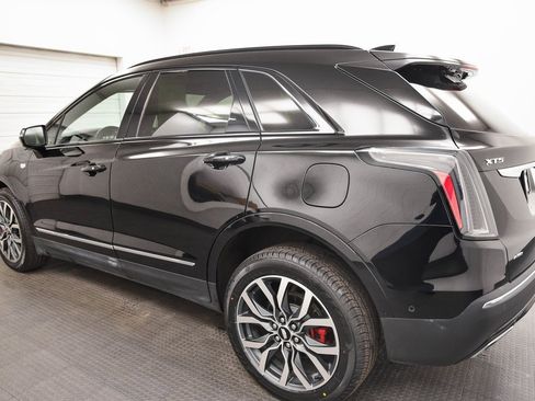 Certified 2023 Cadillac XT5 Sportv w/ Platinum Package image 5