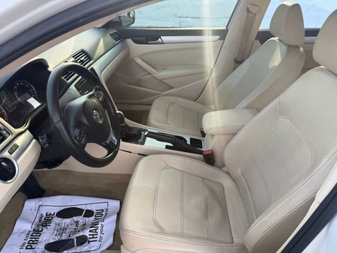 Used 2013 Volkswagen Passat 2.5 SE image 12