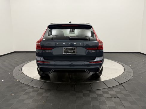 Certified 2024 Volvo XC60 B5 Plus AWD/4WD image 6