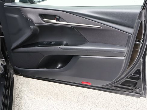 Used 2025 Toyota Camry LE FWD image 34