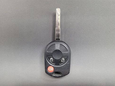 Used 2014 Ford Escape SE image 32