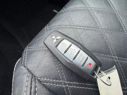 Used 2022 Mitsubishi Outlander SEL AWD/4WD image 40