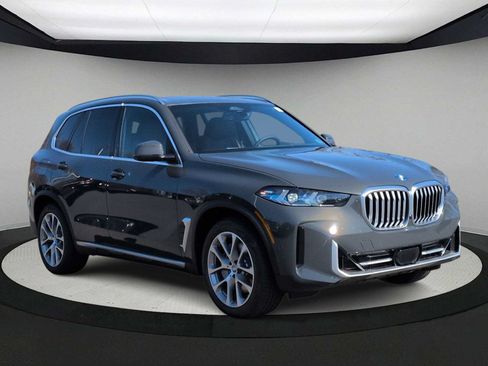 Used 2026 BMW X5 xDrive50e AWD/4WD image 2
