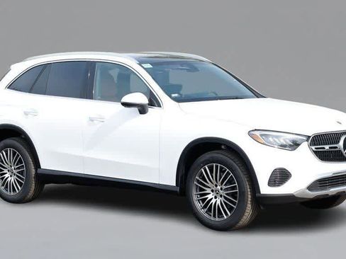 Certified 2026 Mercedes-Benz GLC 300 4MATIC image 3