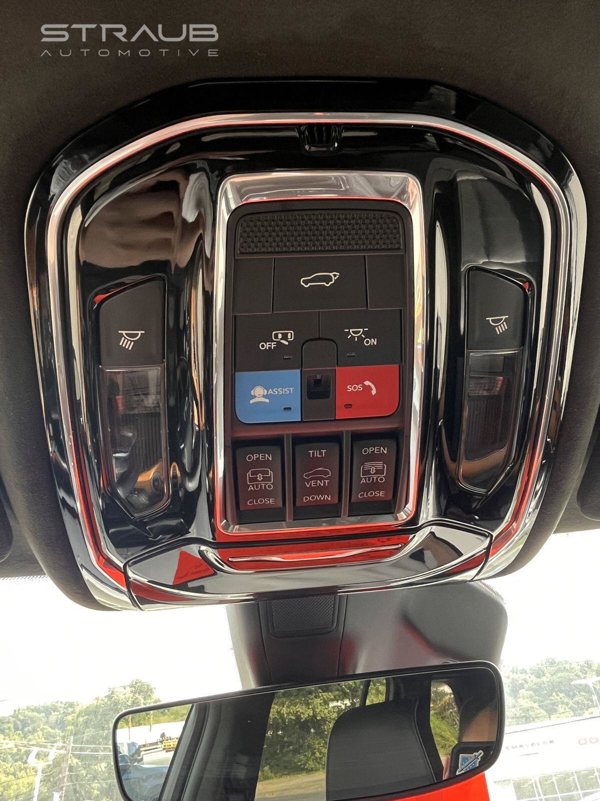 Used 2023 Jeep Grand Cherokee Summit AWD/4WD image 27