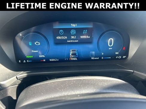 Used 2025 Ford Escape ST-Line Elite w/ Premium Technology Package image 20