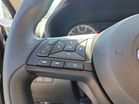 Used 2025 Nissan Sentra S image 20