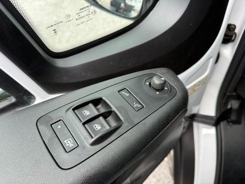 Used 2023 RAM ProMaster 2500 FWD image 18