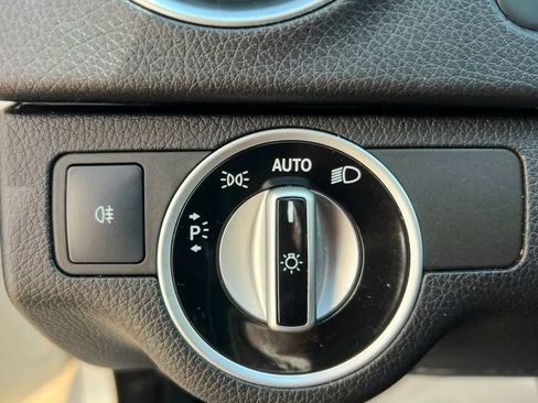 Used 2012 Mercedes-Benz C 250 Sedan image 33