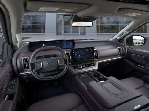 New 2025 Ford Expedition Max Platinum w/ Platinum Ultimate Package AWD/4WD image 9