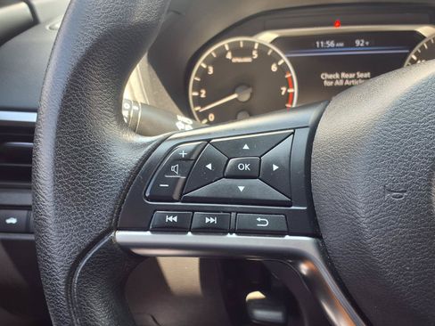 Used 2020 Nissan Altima 2.5 S FWD image 18