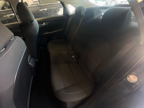 Used 2020 Kia Forte LXS FWD image 11