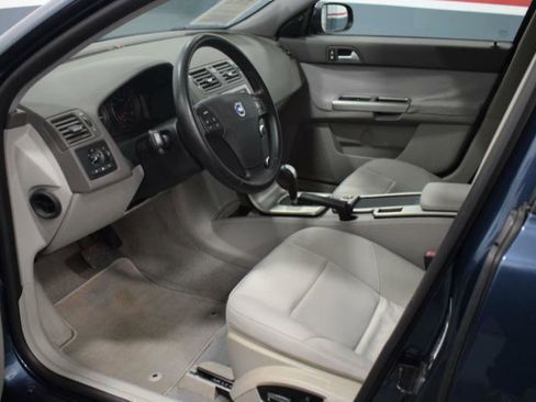 Used 2010 Volvo S40 2.4i image 14