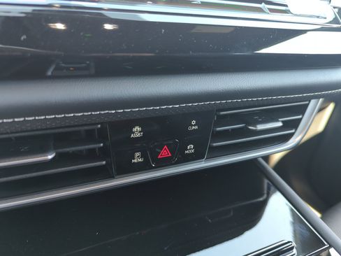 New 2026 Volkswagen Atlas Cross Sport SE image 12