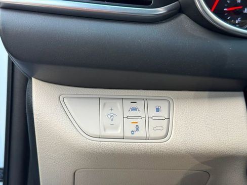 Used 2021 Genesis G70 2.0T w/ Elite Package image 38