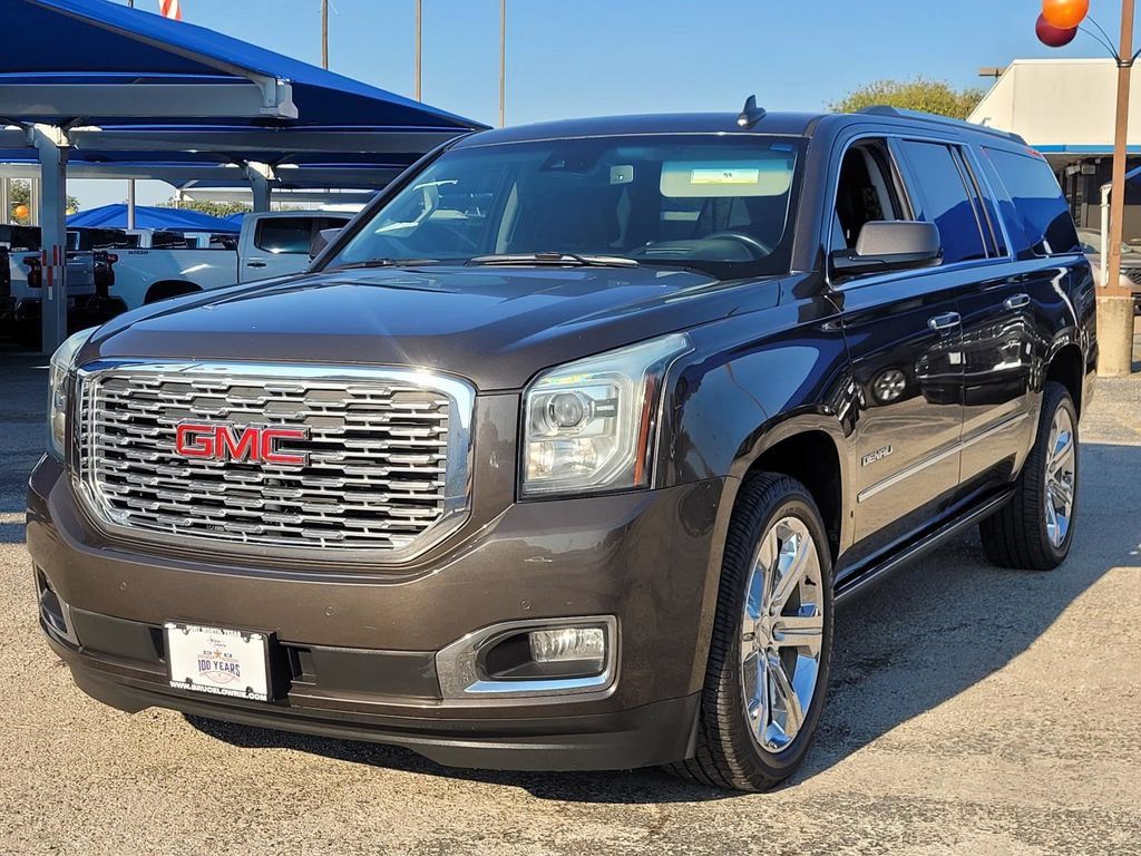 Used 2019 GMC Yukon XL Denali w/ Open Road Package RWD image 1