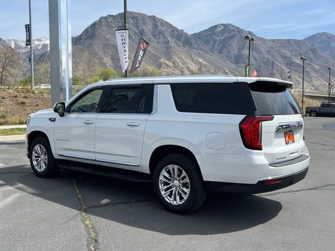 Used 2024 GMC Yukon XL SLT w/ SLT Luxury Package AWD/4WD image 9