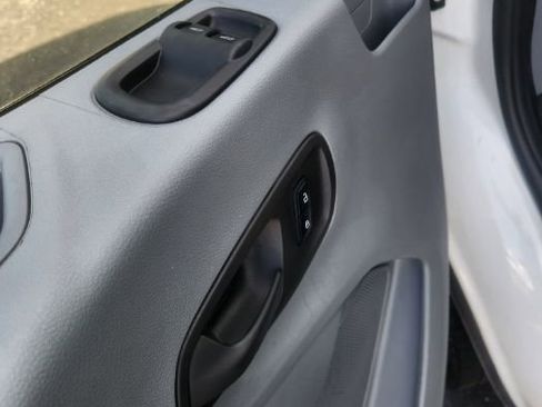Used 2018 Ford Transit 150 XLT image 22