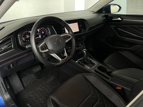 Used 2024 Volkswagen Jetta SEL image 11