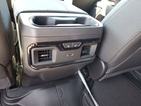 New 2026 GMC Sierra 1500 AT4 w/ AT4 Premium Package AWD/4WD image 17