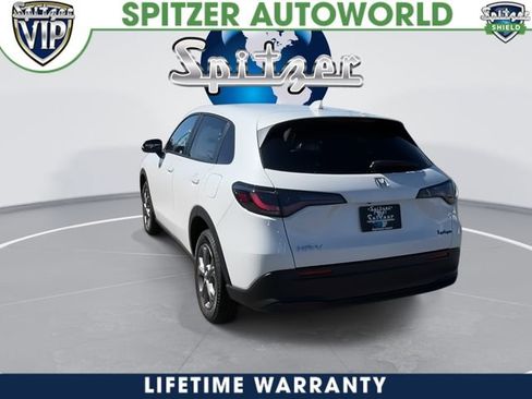 New 2026 Honda HR-V LX image 8