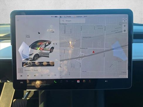 Used 2021 Tesla Model Y Long Range image 11