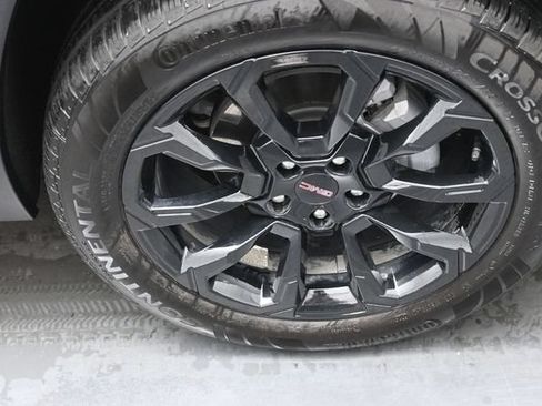 Certified 2026 GMC Terrain Elevation w/ Elevation Premium Package FWD image 31