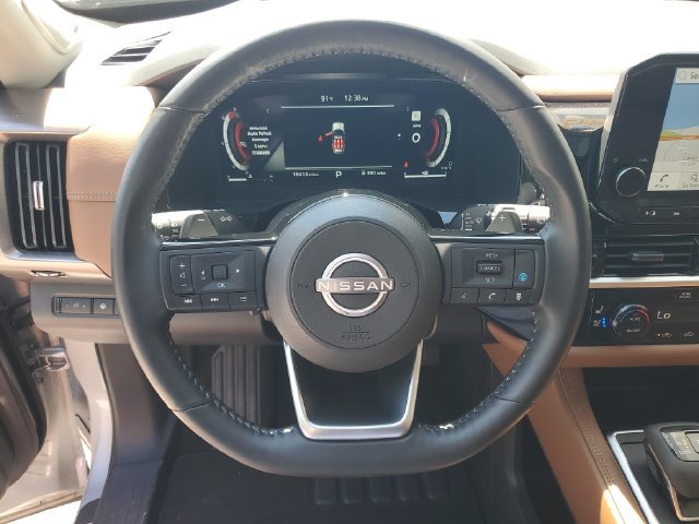 Certified 2025 Nissan Pathfinder Platinum w/ Cargo Package FWD image 19