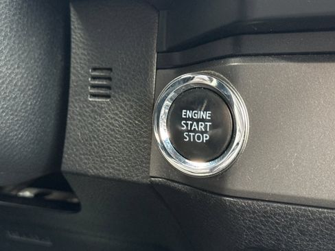 Used 2019 Toyota Tacoma TRD Sport w/ Technology Package RWD image 21