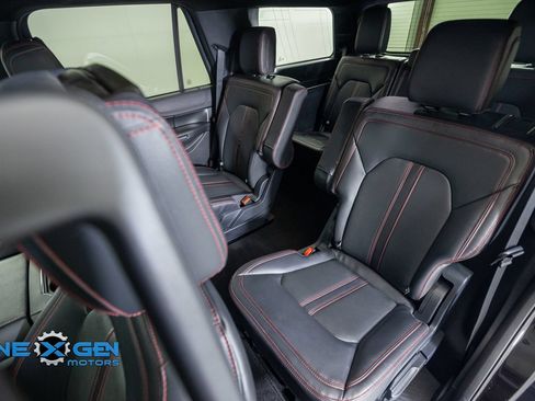 Used 2024 Ford Expedition Limited AWD/4WD image 35