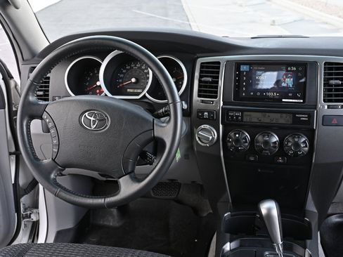 Used 2006 Toyota 4Runner Sport AWD/4WD image 21