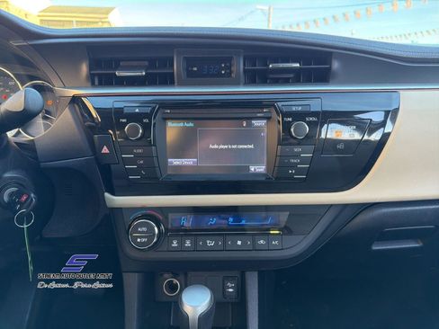 Used 2016 Toyota Corolla LE image 18