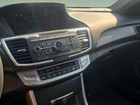 Used 2014 Honda Accord LX image 20