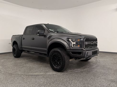 Used 2018 Ford F150 Raptor w/ Equipment Group 802A Luxury AWD/4WD image 7
