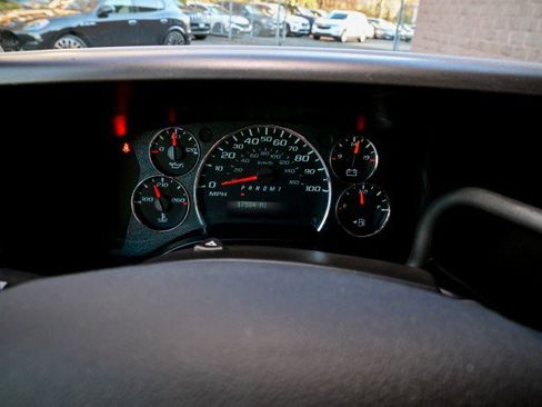 Used 2024 GMC Savana 2500 w/ Driver Convenience Package image 22