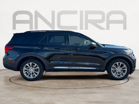 Used 2024 Ford Explorer XLT w/ Equipment Group 202A RWD image 11