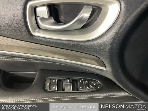 Used 2019 INFINITI QX60 Pure AWD/4WD image 18