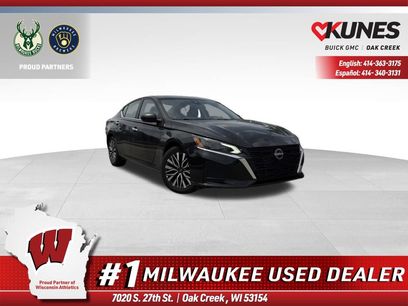 Used 2025 Nissan Altima 2.5 SV