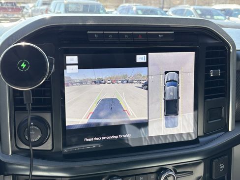 Used 2022 Ford F150 Limited image 11