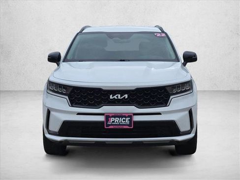 Used 2022 Kia Sorento S FWD image 2