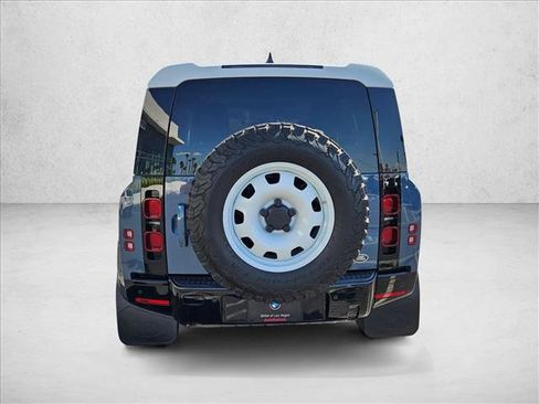 Used 2021 Land Rover Defender 90 AWD/4WD image 7