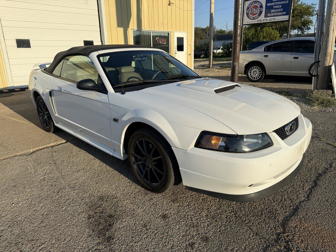 Used 2003 Ford Mustang GT RWD image 2