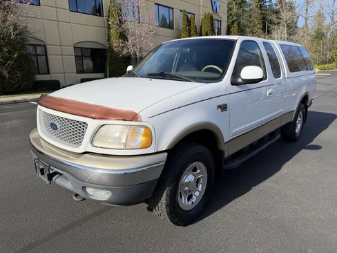 Used 1999 Ford F150 Lariat image 1