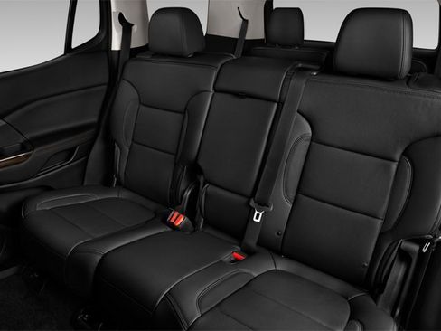 Used 2023 GMC Acadia AT4 w/ Technology Package image 11