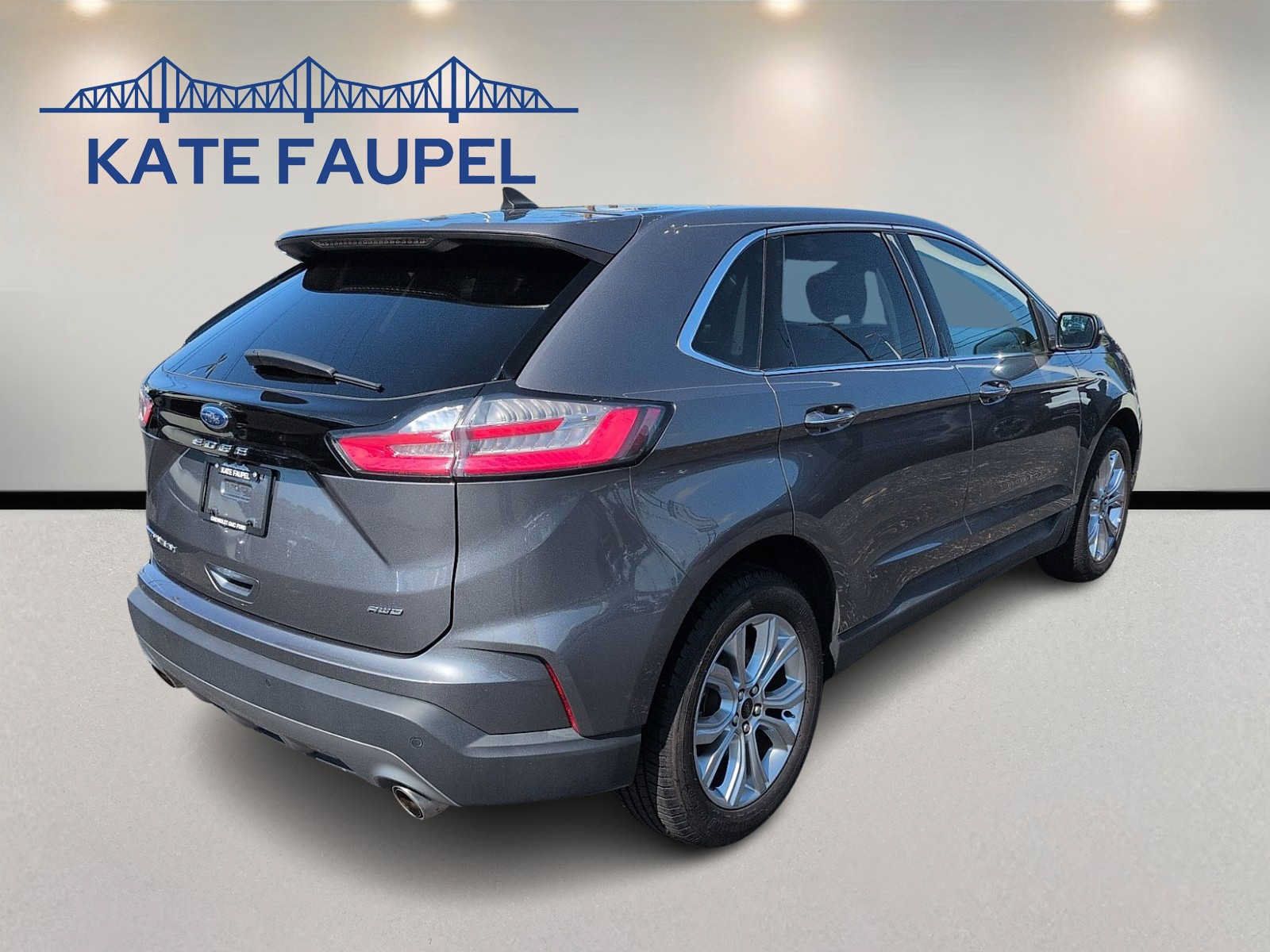 Used 2024 Ford Edge Titanium AWD/4WD image 7