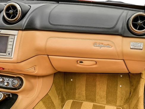 Certified 2010 Ferrari California RWD image 21