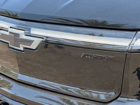 Used 2024 Chevrolet Silverado EV RST AWD/4WD image 37